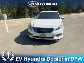 Used 2016 Hyundai Sonata SE FWD video 1
