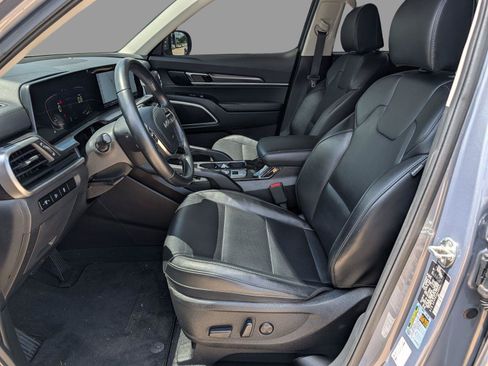 Used 2024 Kia Telluride S w/ S Sunroof Package FWD image 10