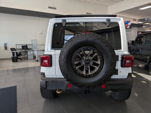 New 2025 Jeep Wrangler Unlimited Rubicon 392 image 5