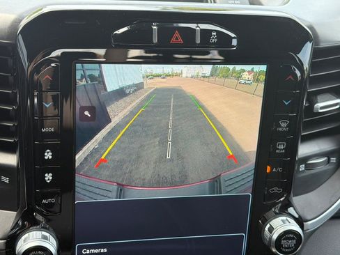 Used 2022 RAM 2500 Big Horn w/ Level C Equiment Group image 19