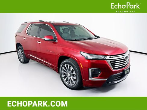 Used 2023 Chevrolet Traverse Premier w/ LPO, Floor Liner Package FWD image 1