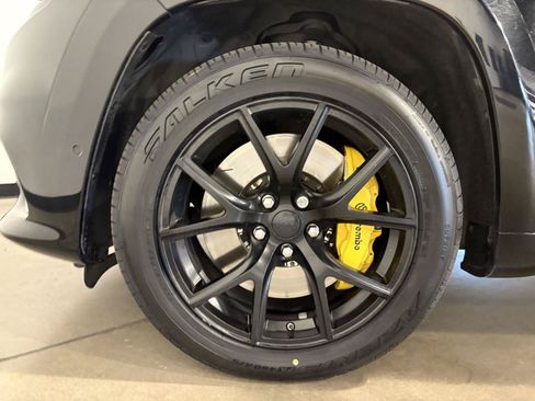 Used 2018 Jeep Grand Cherokee Trackhawk AWD/4WD image 52