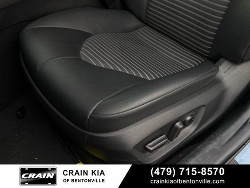 Used 2024 Toyota Camry SE image 24