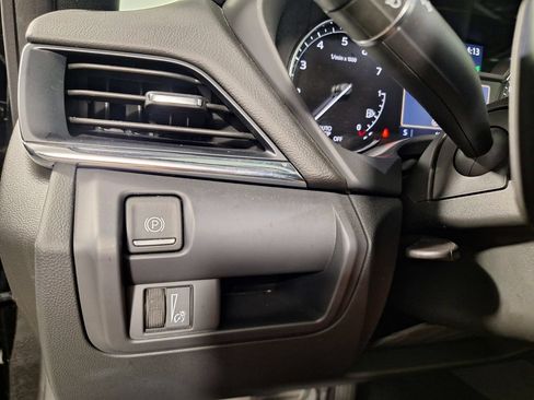 Used 2025 Cadillac CT4 Premium Luxury RWD image 21
