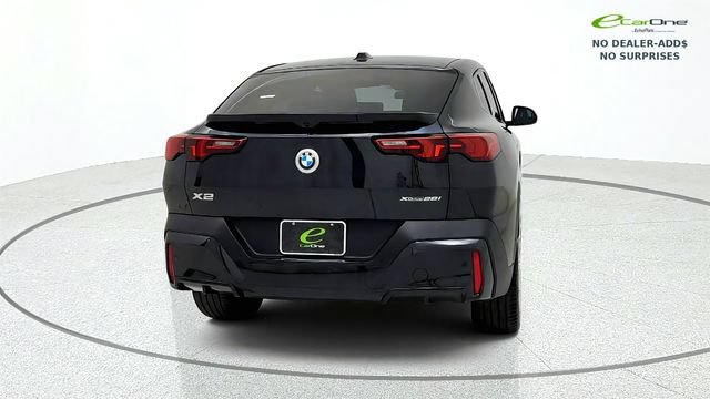 Used 2026 BMW X2 xDrive28i AWD/4WD image 8