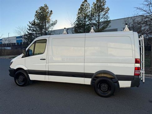 Used 2017 Mercedes-Benz Sprinter 2500 image 8