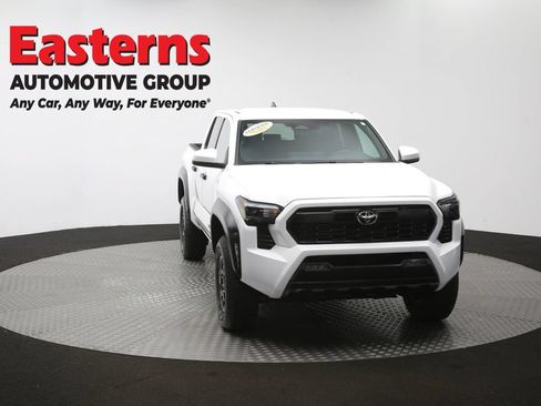 Used 2024 Toyota Tacoma TRD Off-Road AWD/4WD image 50
