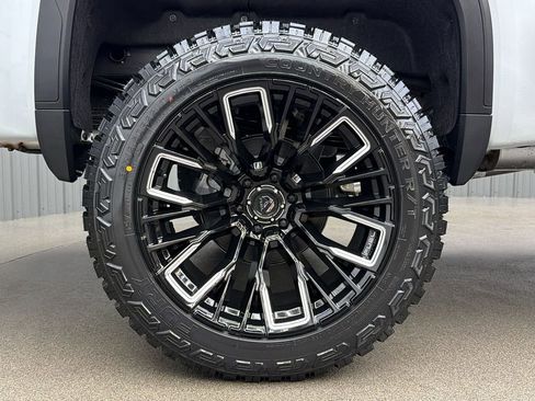 Used 2026 GMC Sierra 1500 Denali w/ Denali Reserve Package AWD/4WD image 11