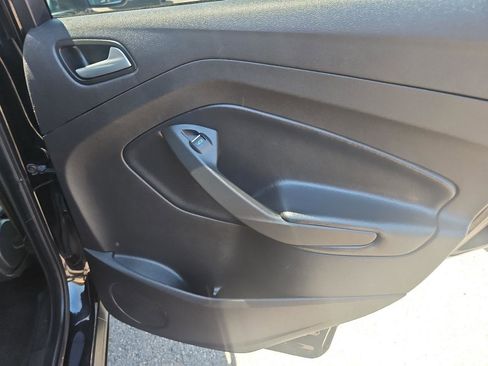 Used 2019 Ford Escape SE AWD/4WD image 18