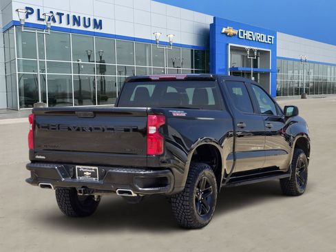 Certified 2024 Chevrolet Silverado 1500 Custom Trail Boss w/ LPO, Dark Essentials Package AWD/4WD image 5