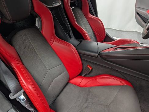 Used 2023 Chevrolet Corvette Stingray Premium Conv w/ Z51 Performance Package RWD image 16