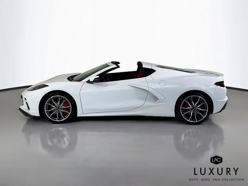 Used 2026 Chevrolet Corvette Stingray Coupe w/ 1LT RWD image 9
