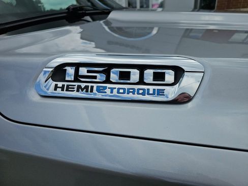 Certified 2022 RAM 1500 Big Horn AWD/4WD image 4