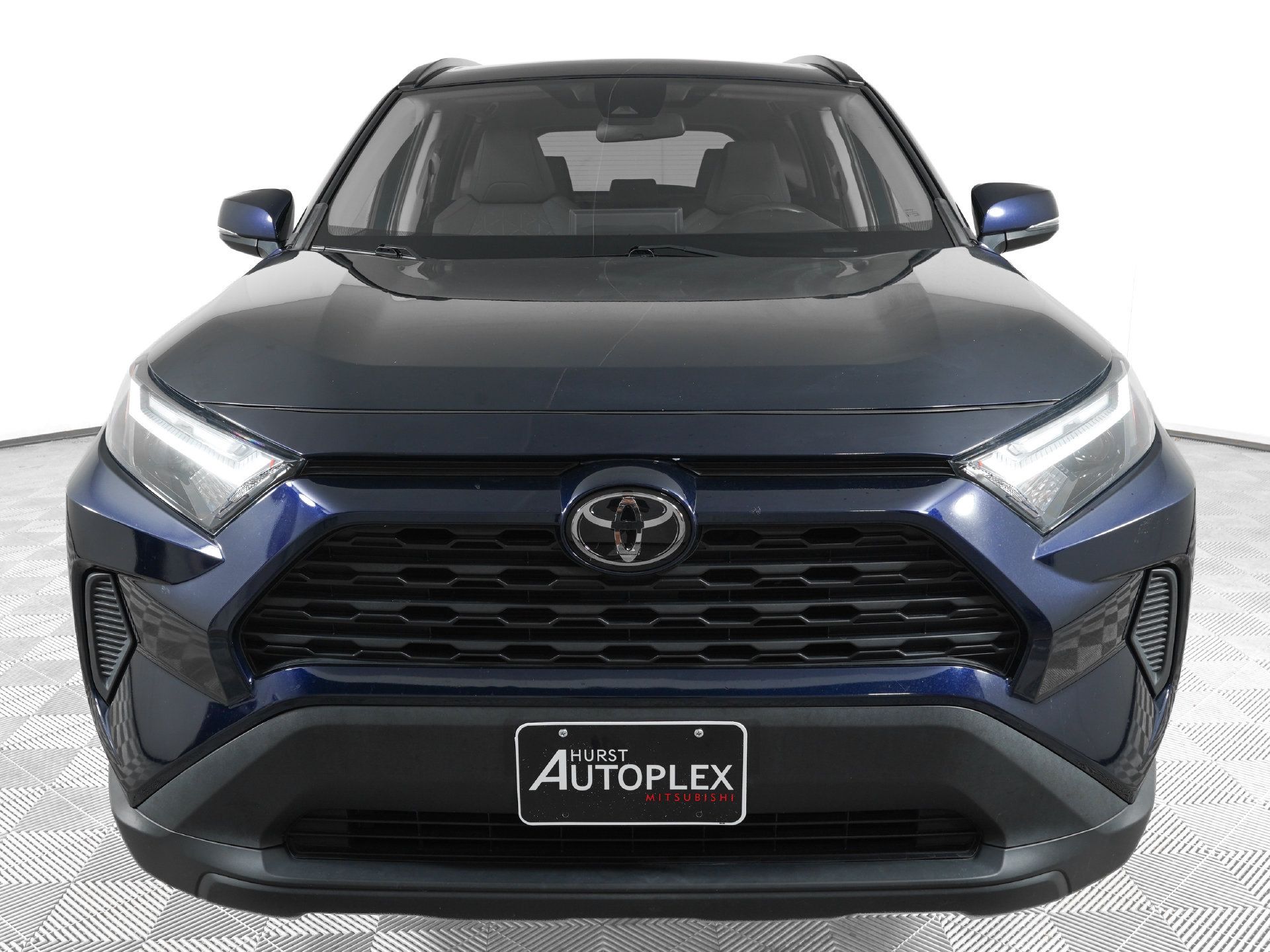 Used 2024 Toyota RAV4 XLE AWD/4WD image 2