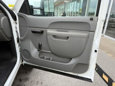 Used 2011 Chevrolet Silverado 3500 W/T image 18