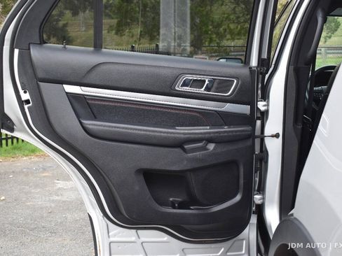 Used 2017 Ford Explorer Sport AWD/4WD image 10