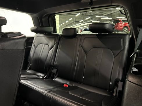 Certified 2019 Ford Expedition Limited AWD/4WD image 31