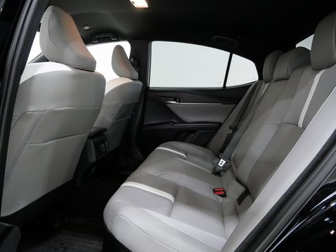 Used 2026 Toyota Camry SE image 23