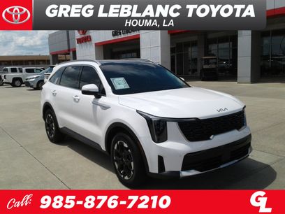 Used 2025 Kia Sorento S w/ Panoramic Sunroof Package