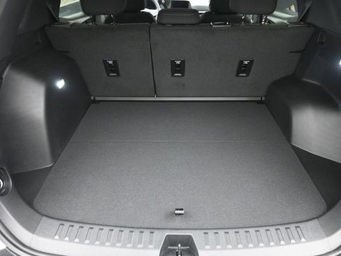 New 2026 Chevrolet Equinox LT w/ Safety and Technology Package FWD image 9