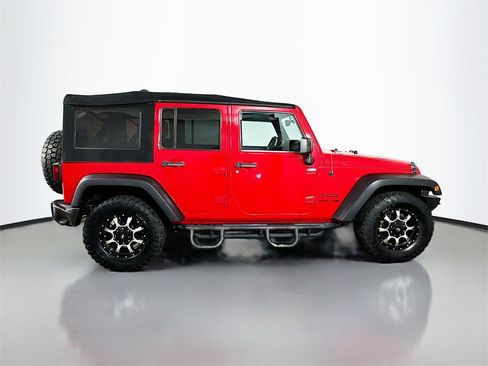 Used 2018 Jeep Wrangler Unlimited Sport S image 8
