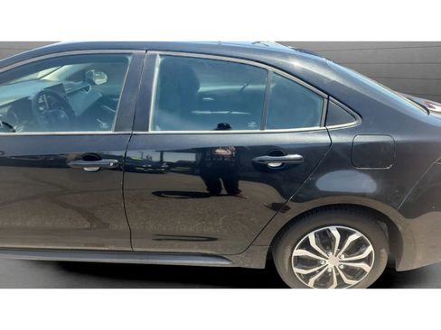 Used 2021 Toyota Corolla LE FWD image 10