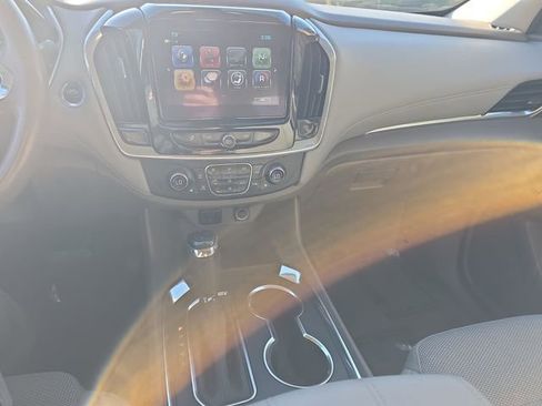 Used 2019 Chevrolet Traverse LT image 41