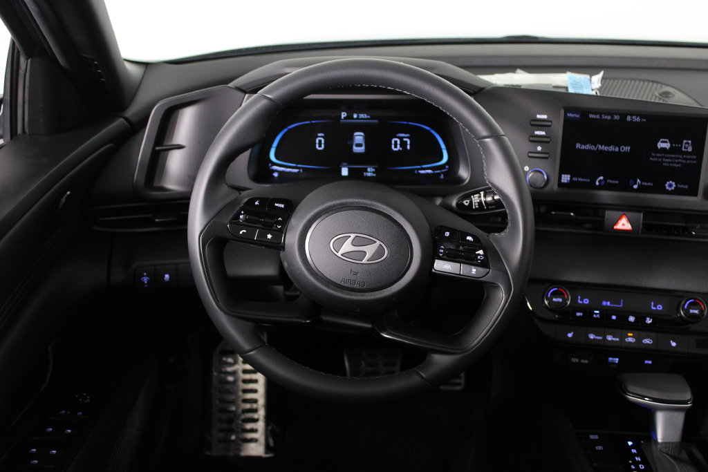 Certified 2026 Hyundai Elantra SEL Sport Premium FWD image 9