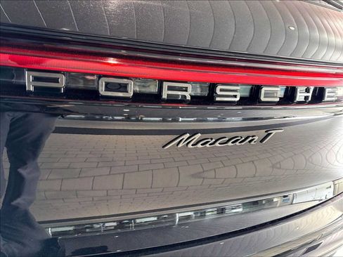 Used 2026 Porsche Macan Turbo AWD/4WD image 36
