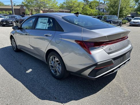 New 2026 Hyundai Elantra Hybrid FWD image 33
