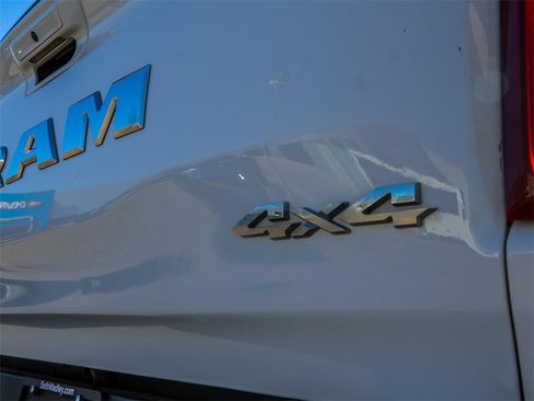 Used 2025 RAM 1500 Laramie image 10