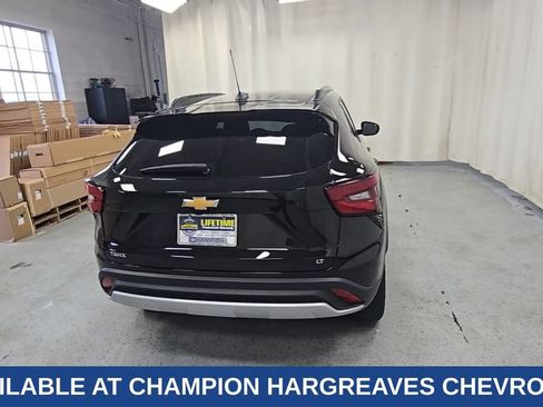 Used 2025 Chevrolet Trax LT w/ Driver Confidence Package FWD image 10
