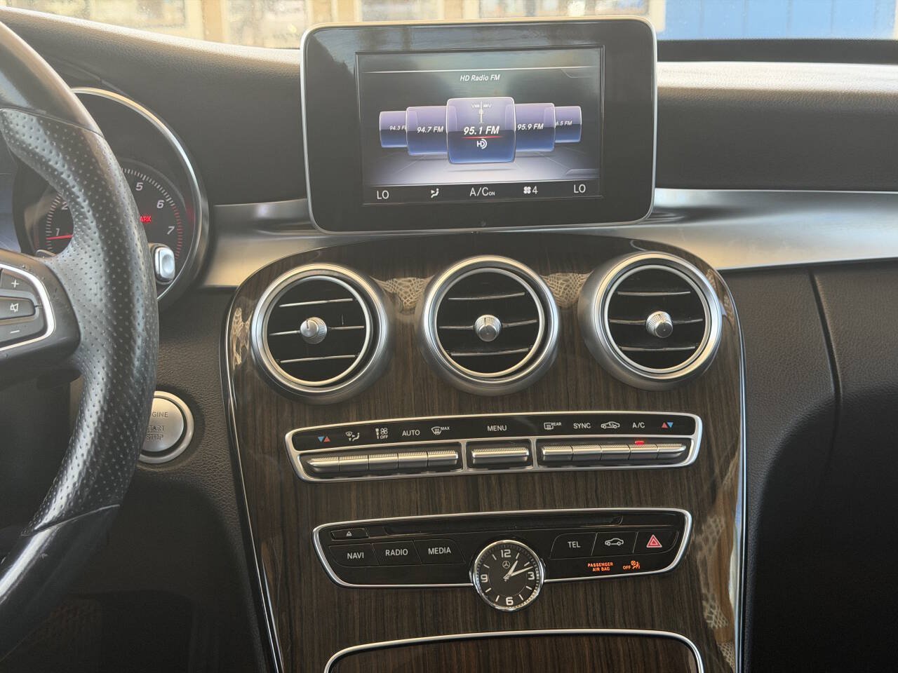 Used 2016 Mercedes-Benz C 300 4MATIC Sedan image 18