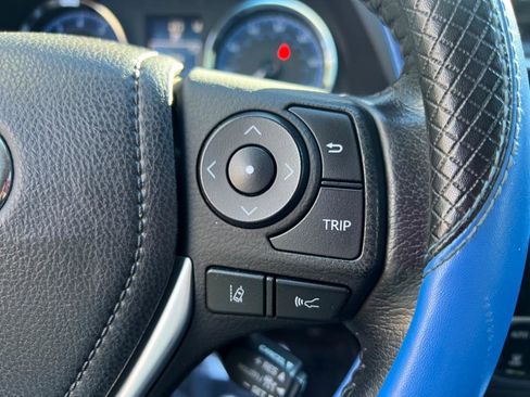 Used 2019 Toyota Corolla SE image 28