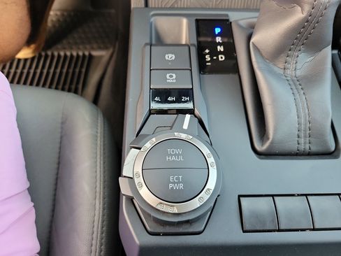 Certified 2025 Toyota Tacoma SR5 image 26