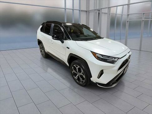 Certified 2022 Toyota RAV4 XSE image 2