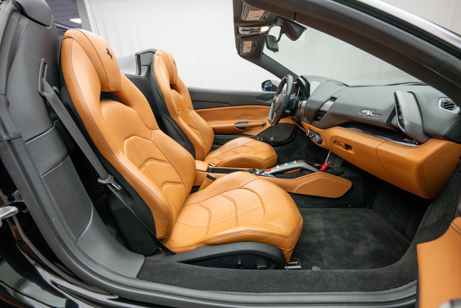 Used 2017 Ferrari 488 Spider RWD image 20