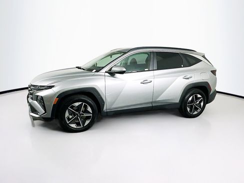 Used 2025 Hyundai Tucson SEL FWD image 4