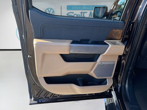 Used 2021 Ford F150 Lariat w/ Equipment Group 502A High image 25