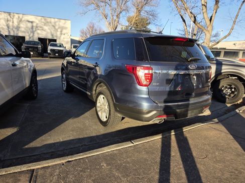 Certified 2018 Ford Explorer XLT w/ Equipment Group 202A image 9