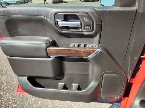 Used 2020 GMC Sierra 1500 SLT image 14