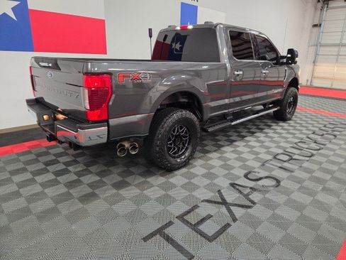 Used 2020 Ford F250 Lariat w/ Chrome Package image 24