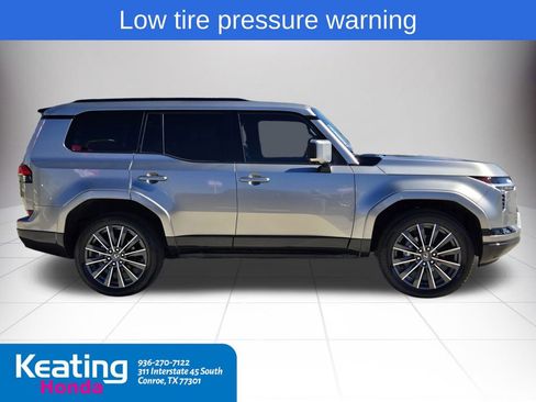 Used 2024 Lexus GX 550 image 9