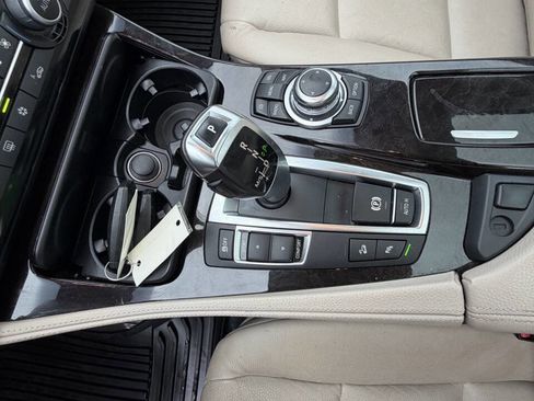 Used 2012 BMW 528i xDrive Sedan AWD/4WD image 37