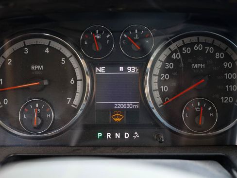 Used 2010 Dodge Ram 1500 Truck SLT w/ Remote Start & Security Group AWD/4WD image 28
