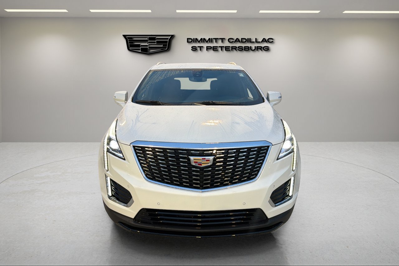 Certified 2025 Cadillac XT5 Luxury FWD image 8