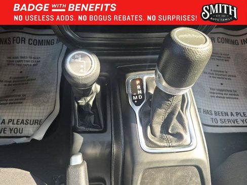 Used 2023 Jeep Gladiator Sport AWD/4WD image 22