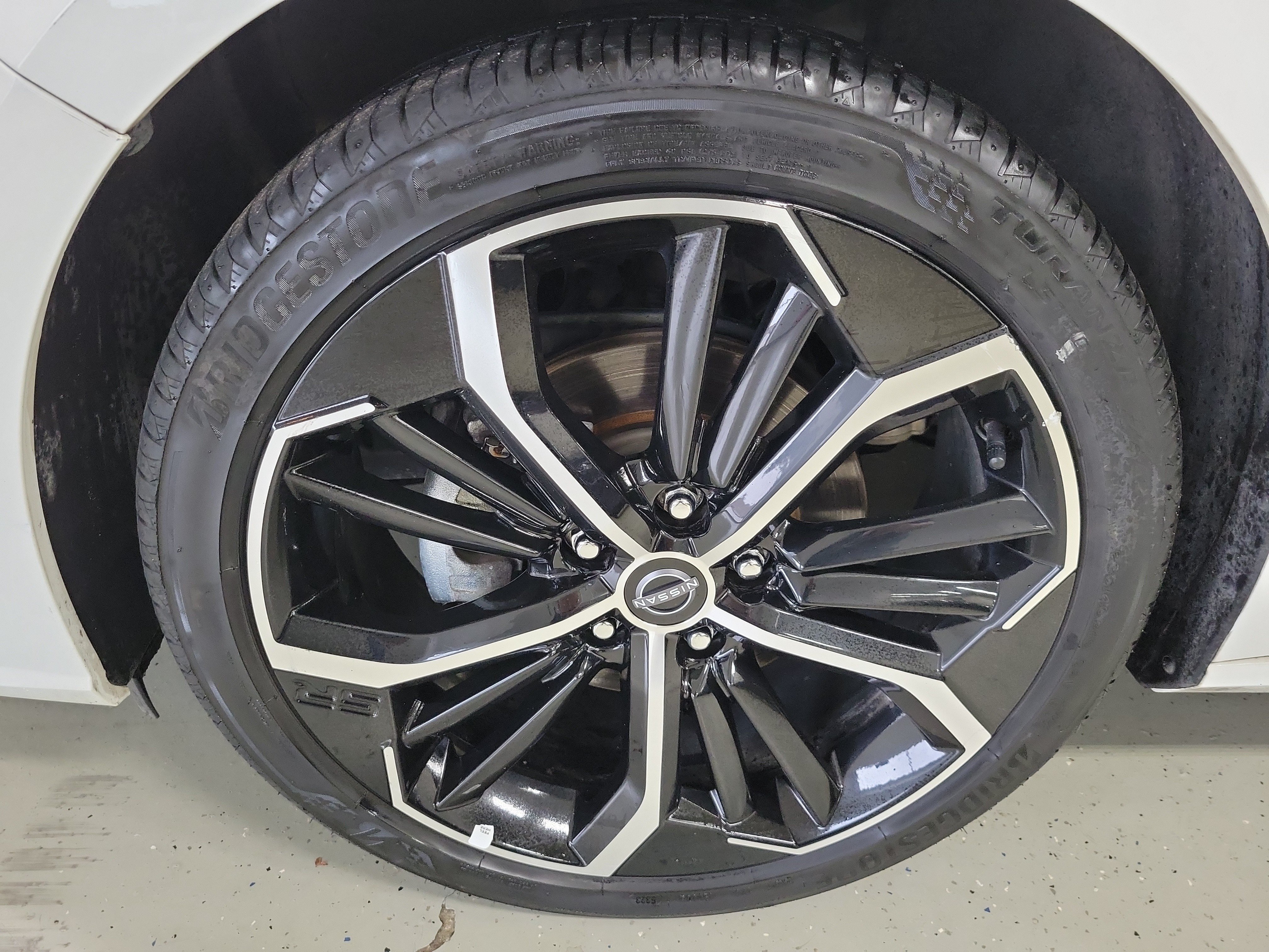 Used 2024 Nissan Altima 2.5 SR FWD image 8