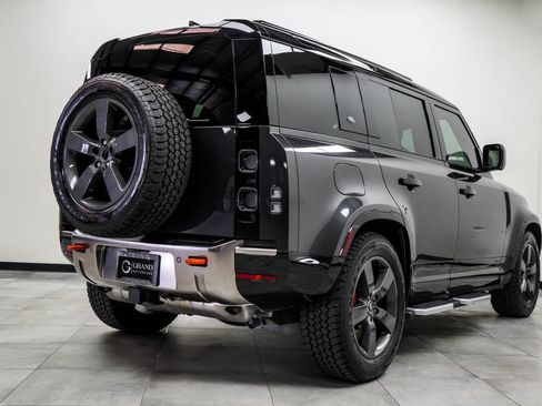 Used 2024 Land Rover Defender 110 X AWD/4WD image 12