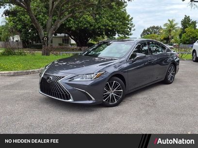 Used 2025 Lexus ES 300h w/ Premium Package